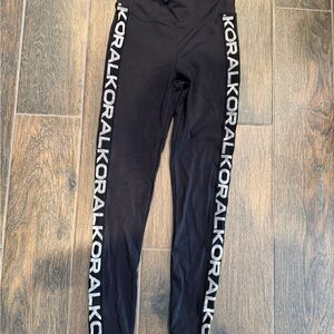 Koral Black Set - Leggings and Shirt